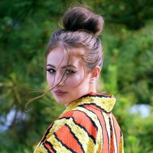 Meet your Posher, Olivia